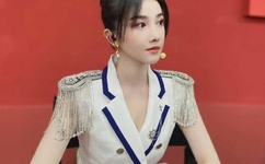 狠狠色很很鲁在线视频